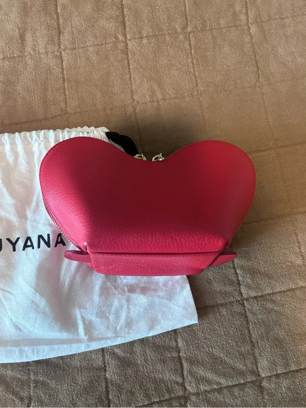 Cuyana Heart-Shaped Leather Cosmetic Pouch. New